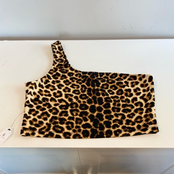 Leopard Crop Top One Shoulder Medium NWT New - Picture 5 of 8